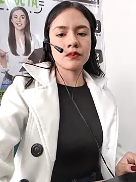 CHARLOTTE  05 online show from November 2025 01:22:01 PM