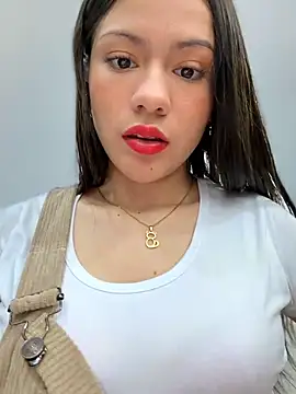 CHARLOTTE  05 online show from February 2026 12:26:01 PM