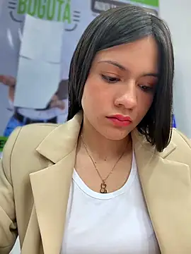 CHARLOTTE  05 online show from February 2026 12:20:02 PM