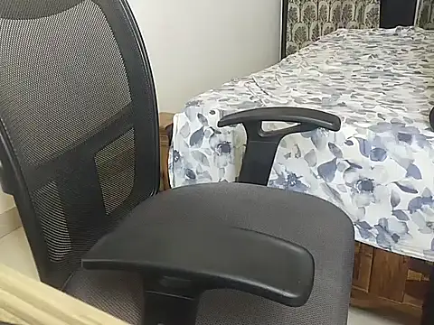 Dark choclate99 online show from October 2025 01:37:01 PM