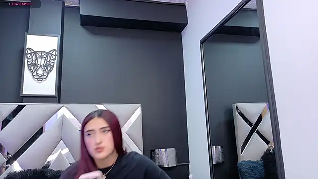 Miia bunny online show from September 2025 09:05:01 PM