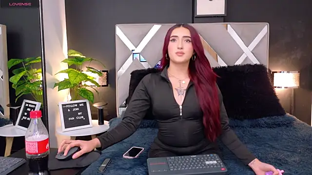 Miia bunny online show from September 2025 09:49:02 PM