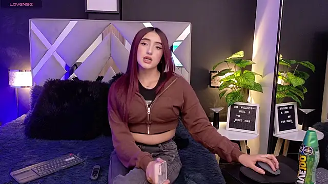 Miia bunny online show from September 2025 10:36:01 PM