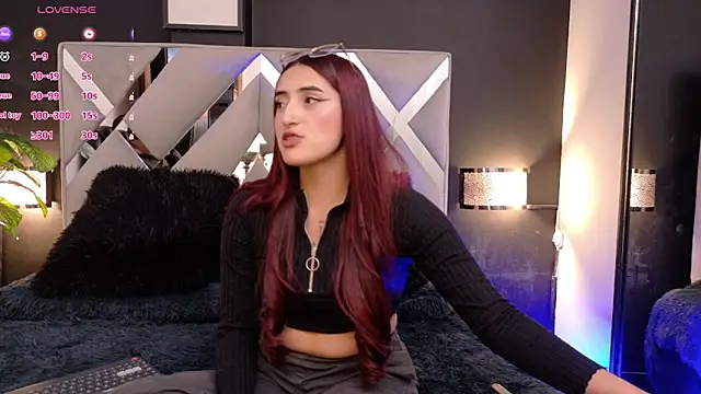 Miia bunny online show from October 2025 08:50:02 PM