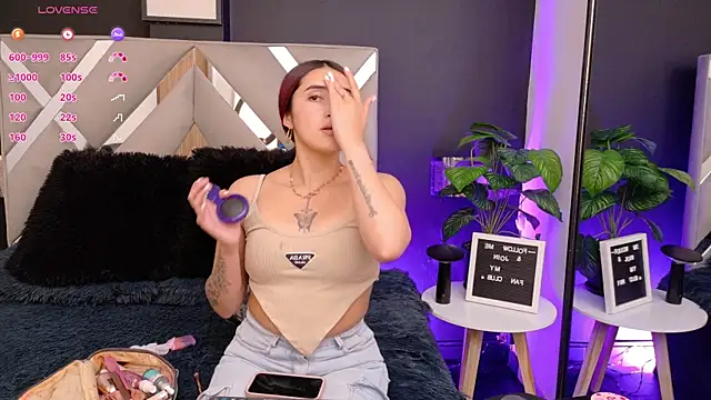 Miia bunny online show from October 2025 09:13:01 PM