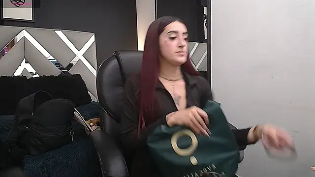 Miia bunny online show from October 2025 08:09:02 PM