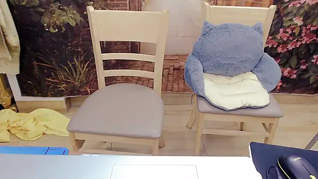 Snapshot of Funnygirl_9x chatting on October 2025 02:22:02 AM Funnygirl 9x online show from October 2025 02:22:02 AM