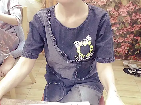 Snapshot of Funnygirl_9x chatting on October 2025 01:35:01 AM Funnygirl 9x online show from October 2025 01:35:01 AM