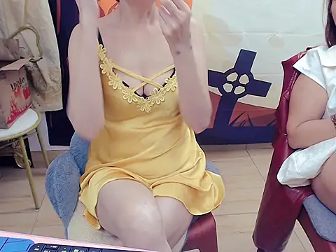 Snapshot of Funnygirl_9x chatting on November 2025 02:11:02 AM Funnygirl 9x online show from November 2025 02:11:02 AM