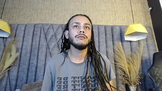 Boss Domiinator online show from October 2025 04:00:01 AM