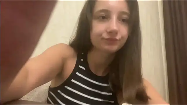 Snapshot of Cutie_Emilia chatting on September 2025 12:16:01 PM Cutie Emilia online show from September 2025 12:16:01 PM