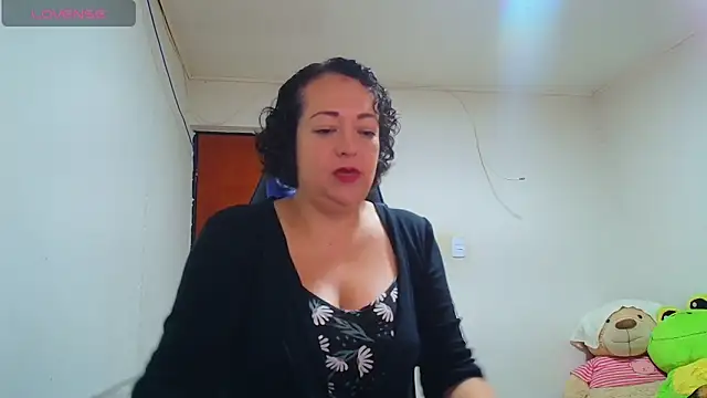 Snapshot of Miss_Oriana chatting on November 2025 04:49:02 PM Miss Oriana online show from November 2025 04:49:02 PM