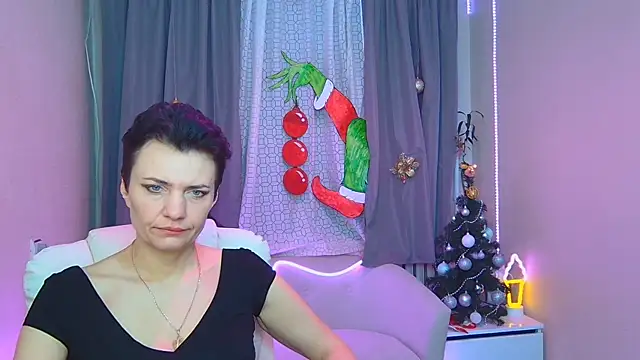 AvaSaturnian online show from January 2026 07:57:02 AM