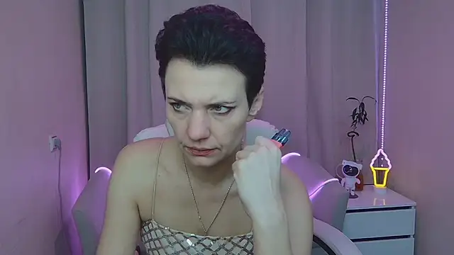 AvaSaturnian online show from January 2026 07:57:01 AM