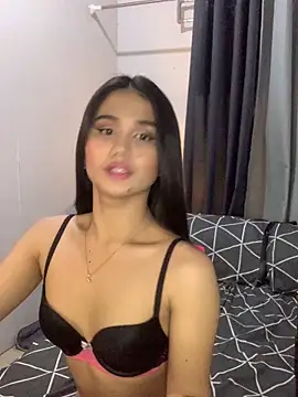 AngelHille online show from December 2025 03:50:02 PM