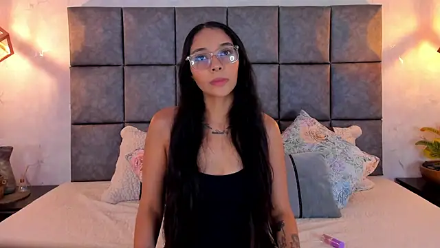 Roseaurora online show from June 2026 10:52:02 AM