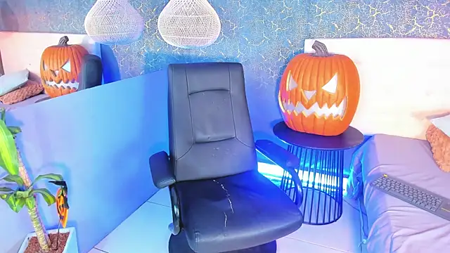 zorre  online show from October 2025 05:58:02 PM