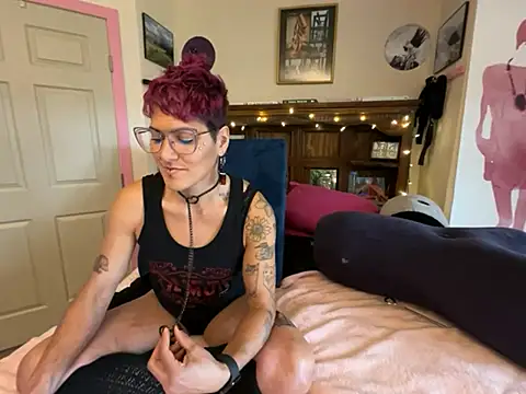 Snapshot of kinkycanner chatting on February 2026 10:13:02 PM kinkycanner online show from February 2026 10:13:02 PM