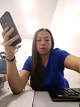 Madisson-04  online show from October 2025 08:31:01 PM