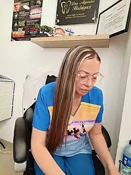 Madisson-04  online show from June 2026 03:32:01 PM