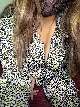 Snapshot of mysticlure-- chatting on November 2025 12:11:02 AM mysticlure-- online show from November 2025 12:11:02 AM