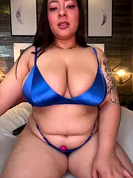 SophieCurves online show from September 2025 03:59:02 PM