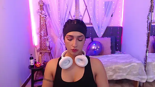 Cleofox  online show from October 2025 07:23:01 PM