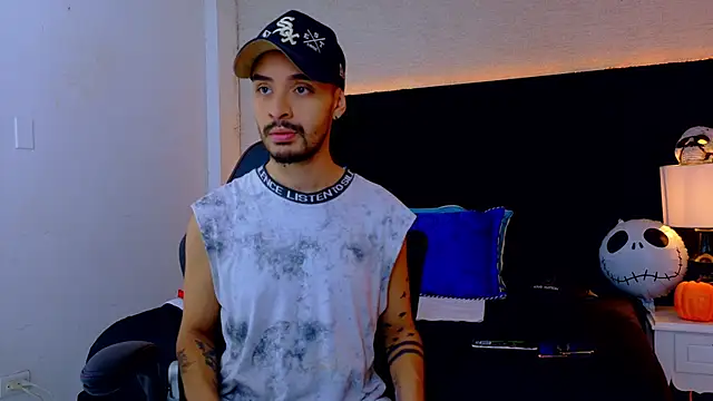 Snapshot of HairyDiamond_ chatting on October 2025 12:06:01 PM HairyDiamond online show from October 2025 12:06:01 PM