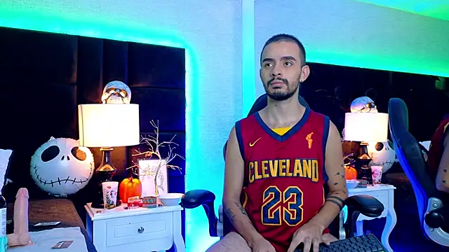 Snapshot of HairyDiamond_ chatting on October 2025 10:10:01 AM HairyDiamond online show from October 2025 10:10:01 AM