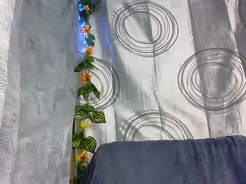 Snapshot of angel_ofgod chatting on November 2025 04:33:02 AM angel ofgod online show from November 2025 04:33:02 AM