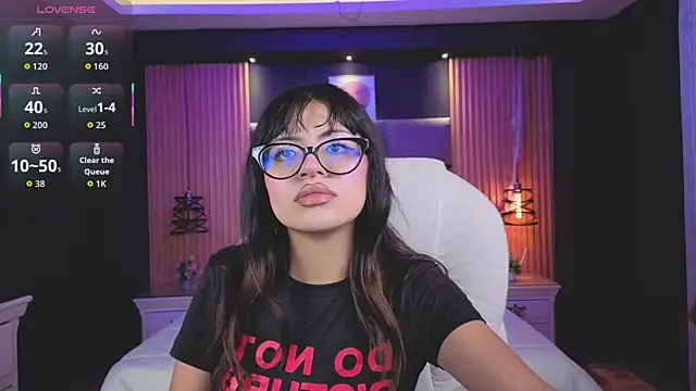 Snapshot of AlanaWalker9 chatting on February 2026 03:46:02 AM AlanaWalker9 online show from February 2026 03:46:02 AM