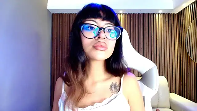 Snapshot of AlanaWalker9 chatting on March 2026 11:39:02 AM AlanaWalker9 online show from March 2026 11:39:02 AM