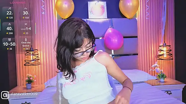 Snapshot of AlanaWalker9 chatting on March 2026 11:33:01 PM AlanaWalker9 online show from March 2026 11:33:01 PM