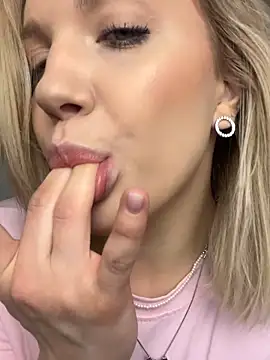 Snapshot of AlisaMyers chatting on March 2026 06:14:01 AM AlisaMyers online show from March 2026 06:14:01 AM