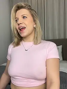 Snapshot of AlisaMyers chatting on March 2026 07:15:01 AM AlisaMyers online show from March 2026 07:15:01 AM