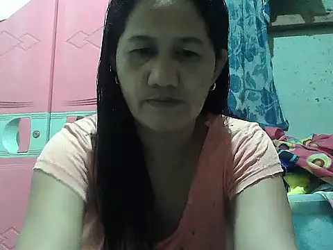 Snapshot of hotmama_063 chatting on October 2025 11:20:02 AM hotmama 063 online show from October 2025 11:20:02 AM