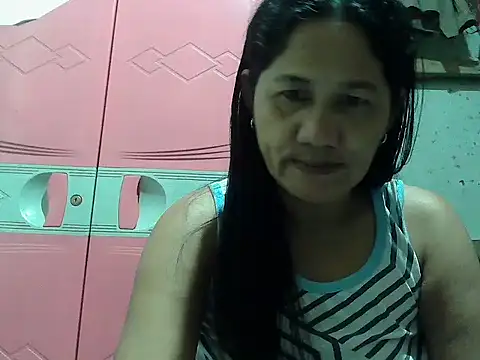 Snapshot of hotmama_063 chatting on October 2025 08:09:02 PM hotmama 063 online show from October 2025 08:09:02 PM