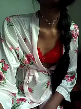 Snapshot of BunnyBloom25 chatting on September 2025 11:14:01 AM BunnyBloom25 online show from September 2025 11:14:01 AM