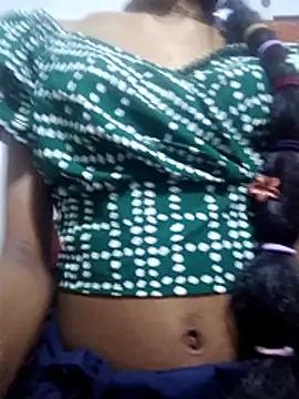 Snapshot of BunnyBloom25 chatting on November 2025 06:15:01 PM BunnyBloom25 online show from November 2025 06:15:01 PM