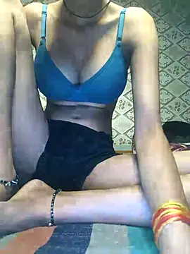 Aidakhan1212 online show from February 2026 03:09:02 PM