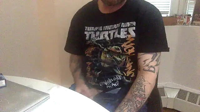 Snapshot of edger4lif3 chatting on October 2025 09:04:02 PM edger4lif3 online show from October 2025 09:04:02 PM