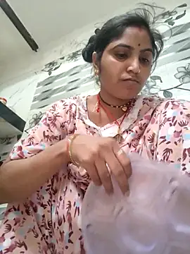 LUCKY cut online show from May 2026 01:33:02 AM