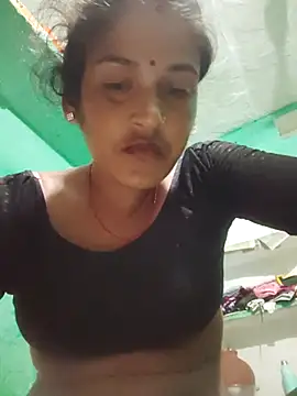 Snapshot of Nillohot chatting on October 2025 07:44:02 PM Nillohot online show from October 2025 07:44:02 PM