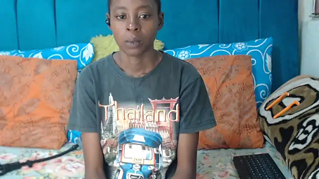 SweetSlenderChoc online show from April 2026 05:41:02 PM