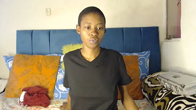 SweetSlenderChoc online show from May 2026 02:43:01 PM