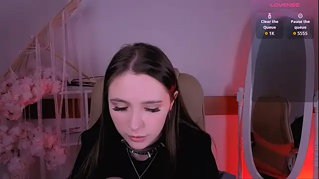 WildHoneyXO online show from October 2025 05:52:01 AM