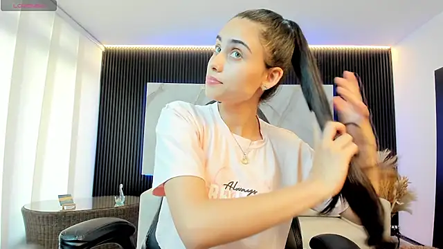 sofiapalacioss online show from February 2026 07:43:02 PM