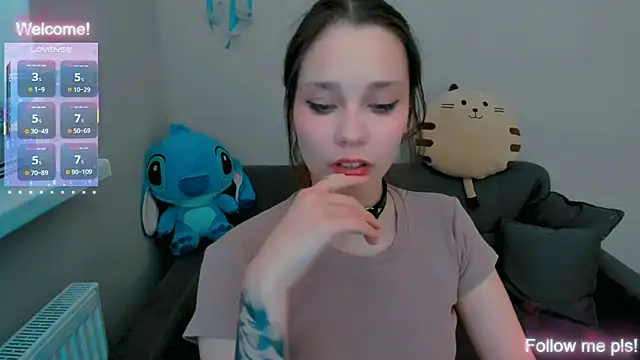 Kitten Alissa online show from May 2026 08:36:02 PM