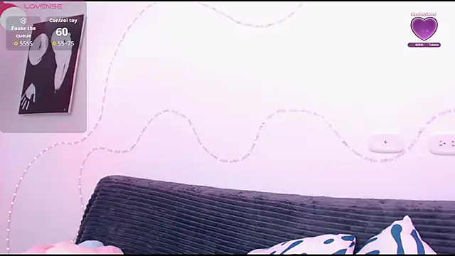 Snapshot of Sofia_candy19 chatting on October 2025 06:38:02 PM Sofia candy19 online show from October 2025 06:38:02 PM