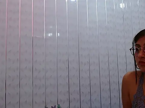 Snapshot of Emiily_Johamson chatting on September 2025 02:24:01 AM Emiily Johamson online show from September 2025 02:24:01 AM